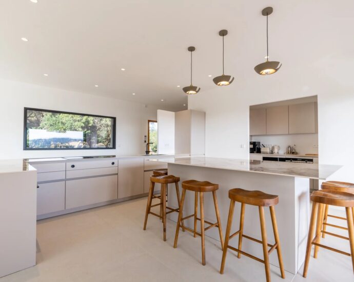 Pianottoli-Caldarello, Villa 4 chambres, piscine, vue montagne, proche plage