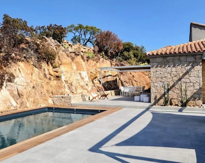 Porto Vecchio, Palombaggia, villa 4 chambres, piscine et vue mer