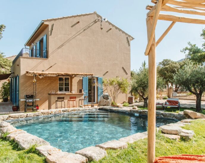 Balagne, Pigna, Villa 3 chambres, piscine, plage à pied