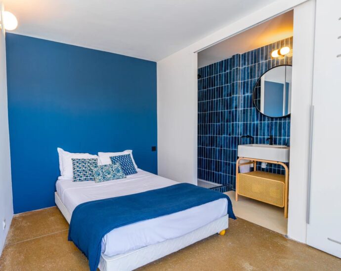 Porto Vecchio, Domaine de Cala Rossa, villa 5 chambres, piscine, plage à pied