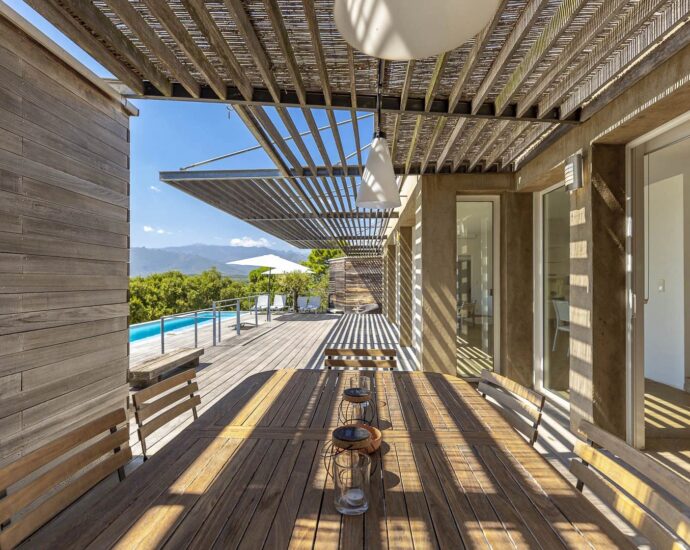 Porto Vecchio, Domaine de Cala Rossa, villa 5 chambres, piscine, plage à pied