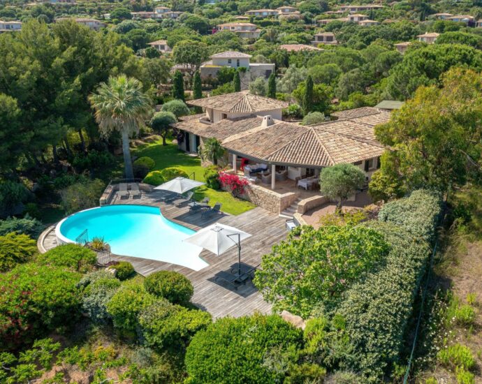 Punta d’Arasu, villa 5 chambres, vue mer, plage à pied, Villa Punta RL319