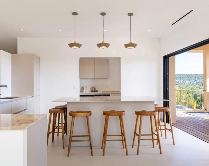 Pianottoli-Caldarello, Villa 4 chambres, piscine, vue montagne, proche plage