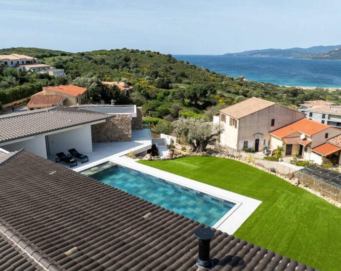 Propriano, 5 chambres, vue mer panoramique, piscine, proche plage