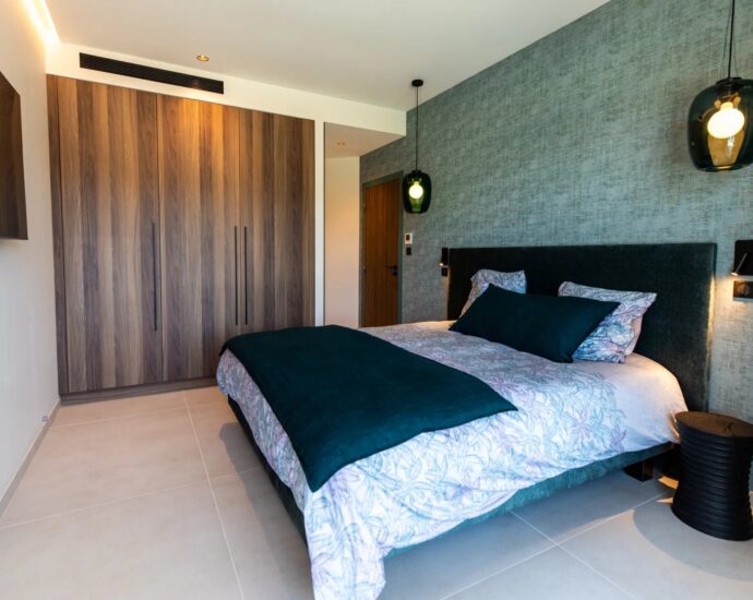 Propriano, 5 chambres, vue mer panoramique, piscine, proche plage