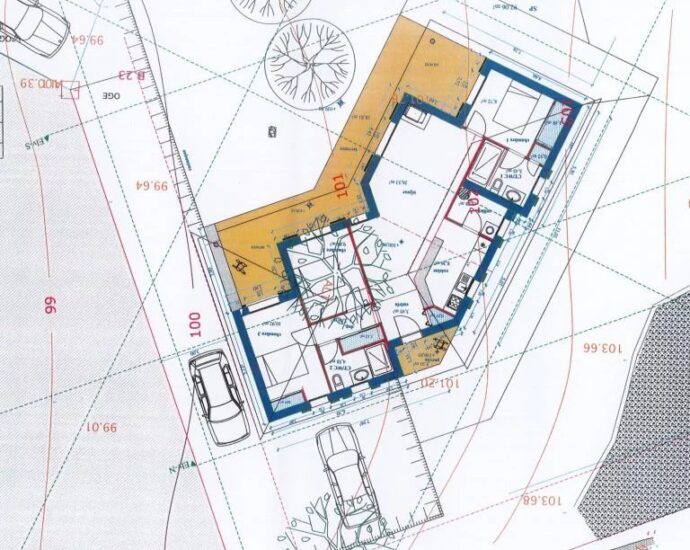 Exclusivité – Porto-Vecchio, terrain constructible avec permis et aperçu mer et montagnes