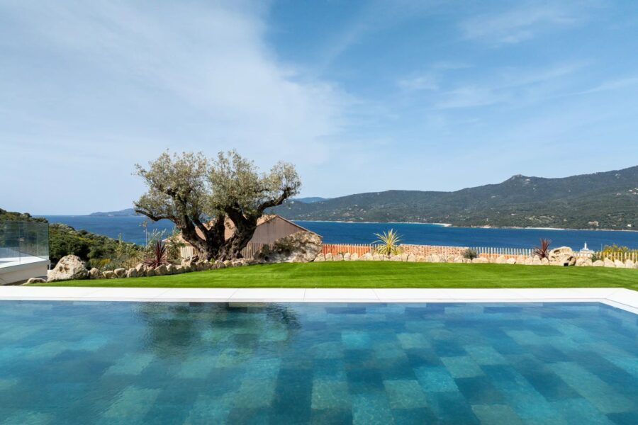 Propriano, 5 chambres, vue mer panoramique, piscine, proche plage