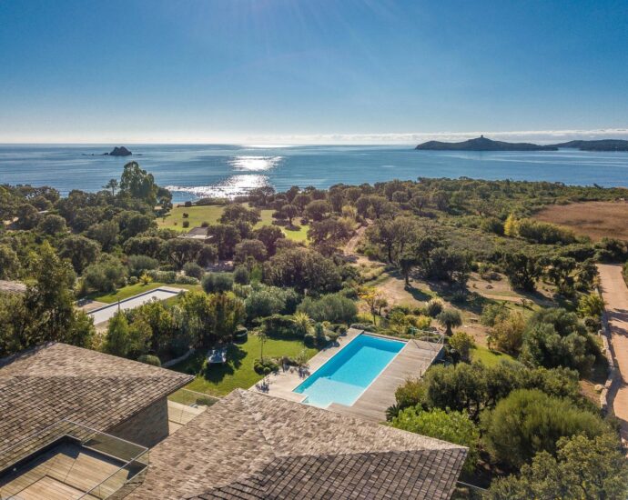 Pinarello, Villa La Tour, 5 chambres, piscine et vue mer