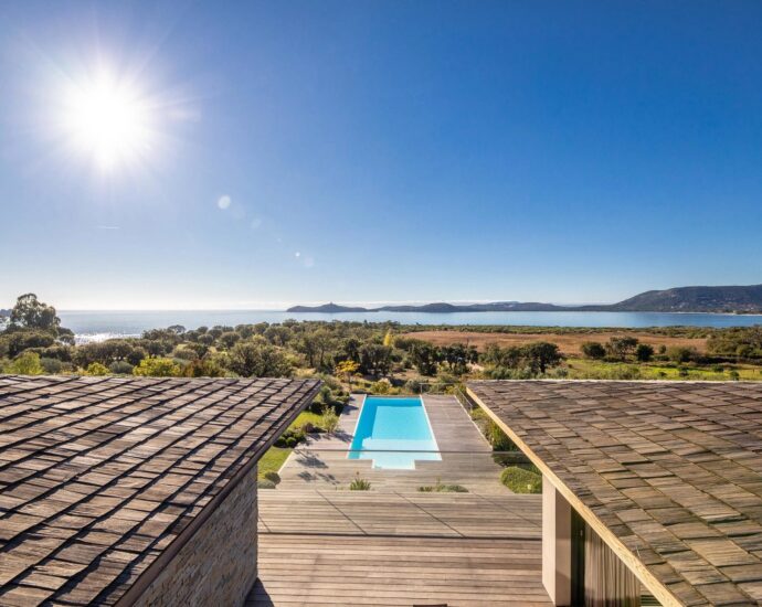 Pinarello, Villa La Tour, 5 bedrooms, swimming pool and sea view, RL278