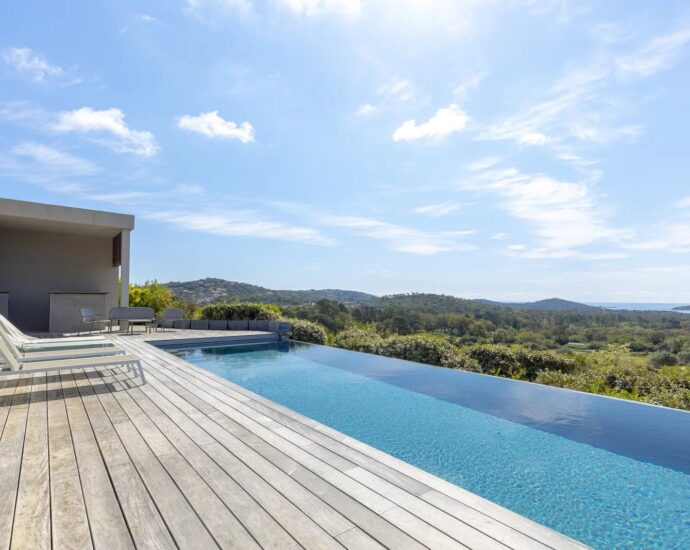 Porto Vecchio, Saint Cyprien, Villa 4 chambres, vue mer et piscine,