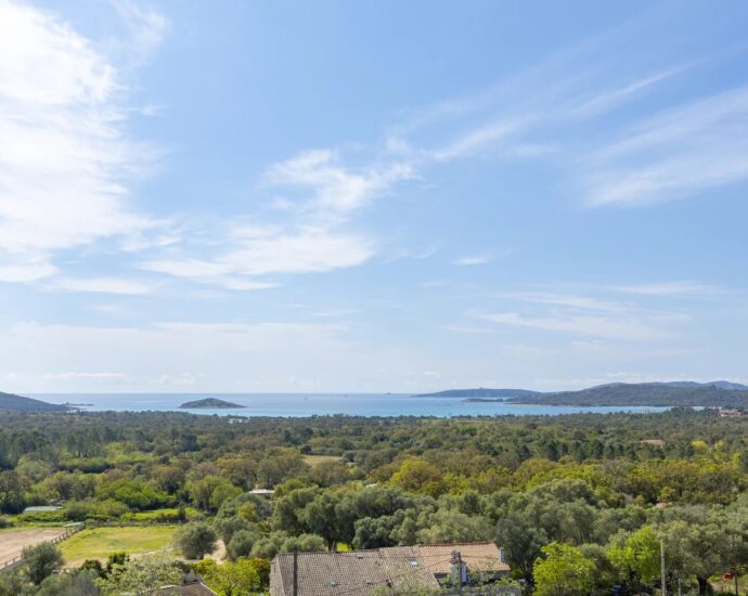 Porto Vecchio, Saint Cyprien, Villa 4 chambres, vue mer et piscine,