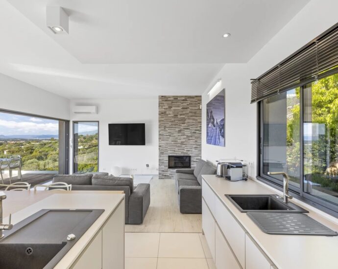 Porto Vecchio, Saint Cyprien, Villa 4 chambres, vue mer et piscine,