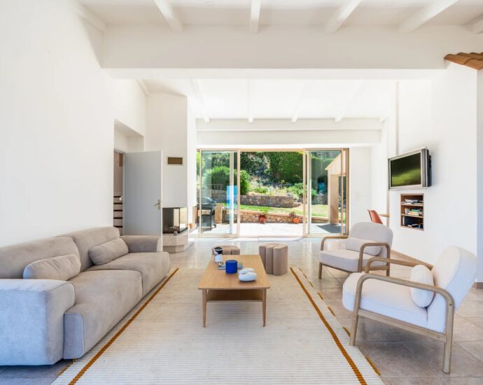 Corbara, Marine de Davia, villa 6 chambres, piscine, vue mer panoramique, plage à pied