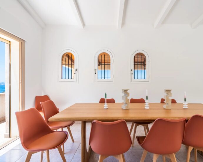 Corbara, Marine de Davia, villa 6 chambres, piscine, vue mer panoramique, plage à pied