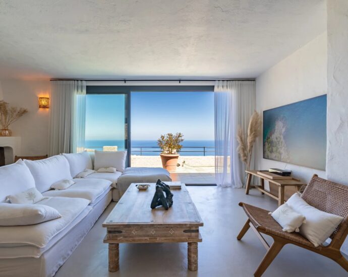 Monticello, villa 5 chambres, piscine, vue mer panoramique, proche plage