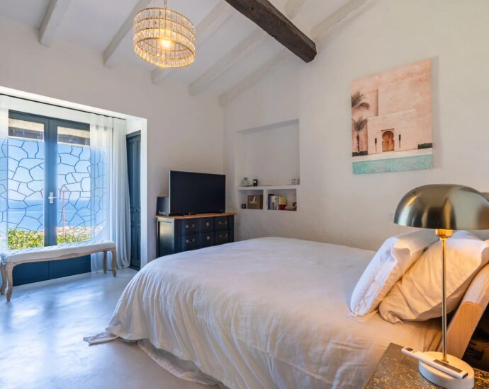 Monticello, villa 5 chambres, piscine, vue mer panoramique, proche plage