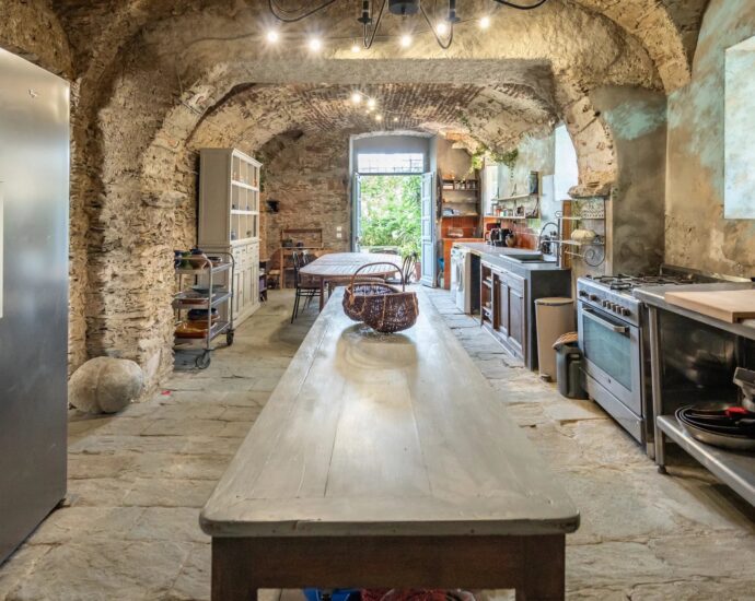 Demeure de Maître dominant la vallée du Nebbiu et le golfe de Saint-Florent