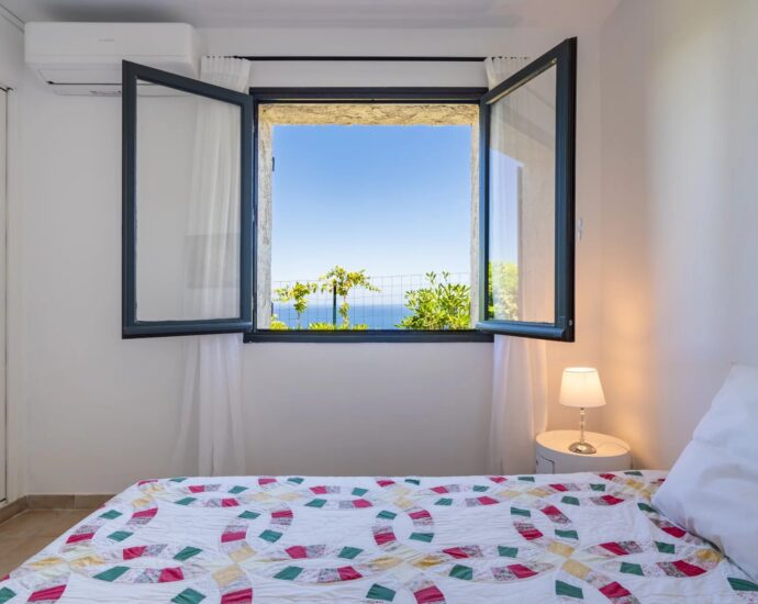 Monticello, villa 5 chambres, piscine, vue mer panoramique, proche plage