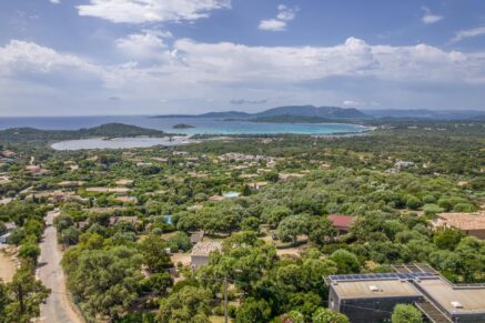 Arasu, Chalet 2 chambres, piscine, vue mer, proche plage