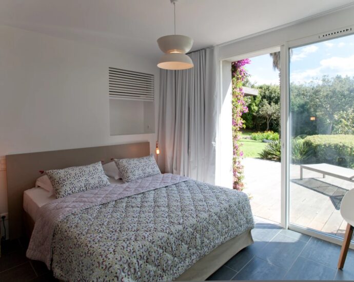 Porto-Vecchio, Domaine de Cala Rossa, villa 7 chambres, piscine, plage à pied