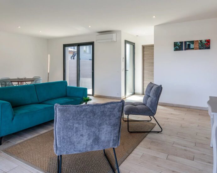 Southern Corsica – Cala Rossa – 4-bedroom Villa with Pool and Beach 300 meters away