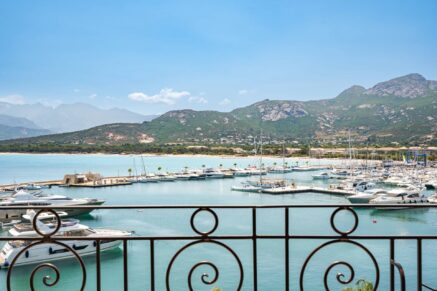 Calvi, appartement d&rsquo;exception, 3 chambres, vue mer panoramique