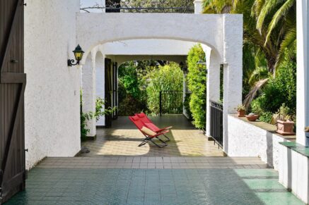 Exclusive, Pietrosella, Isolella Peninsula, Beach Villa Within Walking Distance, 7 Bedrooms, Sea View