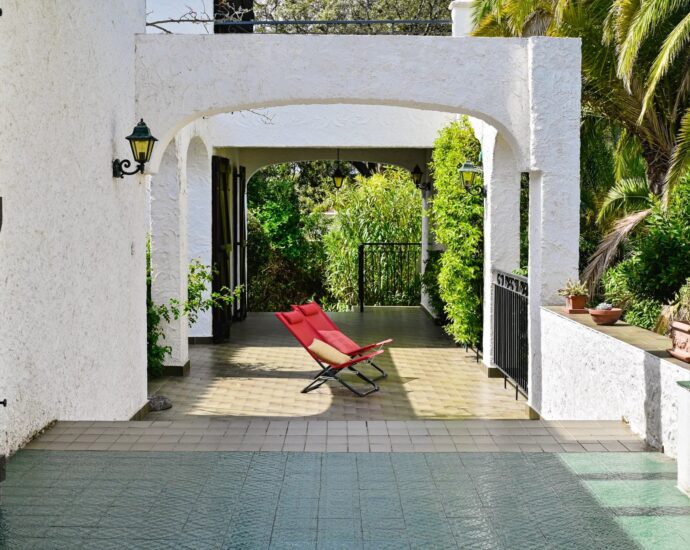 Exclusive, Pietrosella, Isolella Peninsula, Beach Villa Within Walking Distance, 7 Bedrooms, Sea View