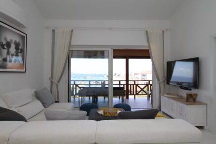 Cavallo Island – Apartment with hotel services – Panoramic view – Up to 4 people