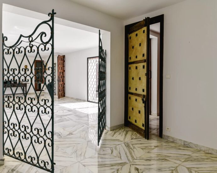 Exclusive, Pietrosella, Isolella Peninsula, Beach Villa Within Walking Distance, 7 Bedrooms, Sea View