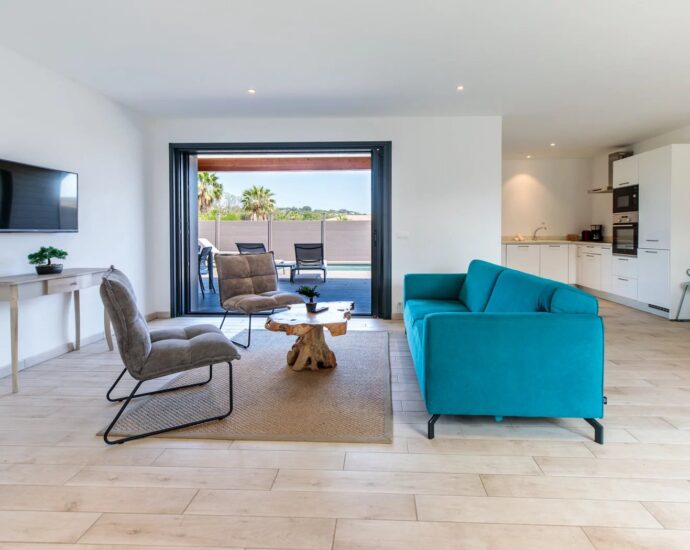 Southern Corsica – Cala Rossa – 4-bedroom Villa with Pool and Beach 300 meters away