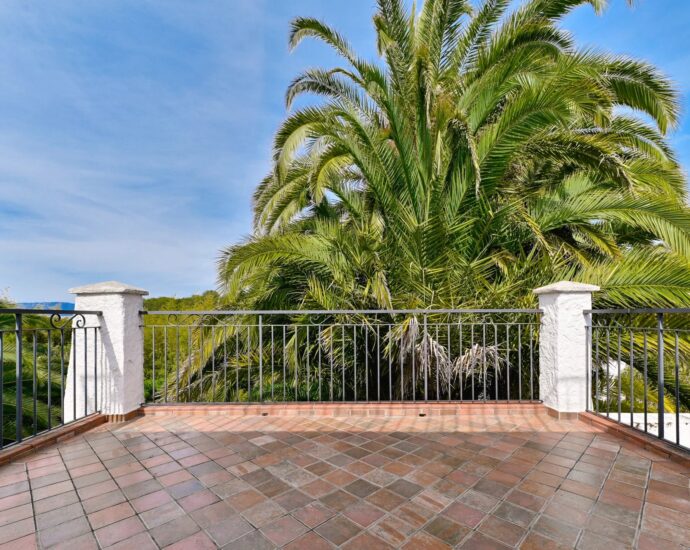 Exclusive, Pietrosella, Isolella Peninsula, Beach Villa Within Walking Distance, 7 Bedrooms, Sea View