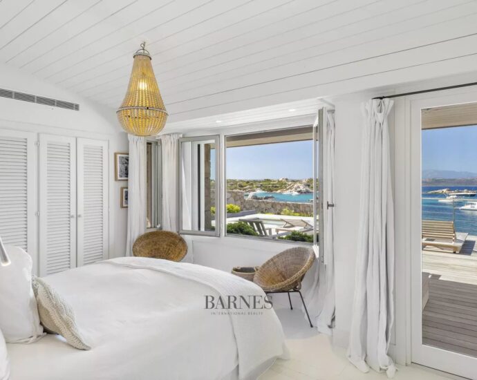 Ile de Cavallo – Villa Pied dans l&rsquo;eau – 5 chambres