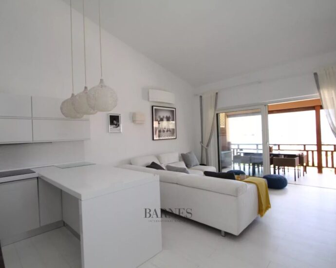 Cavallo Island – Apartment with hotel services – Panoramic view – Up to 4 people