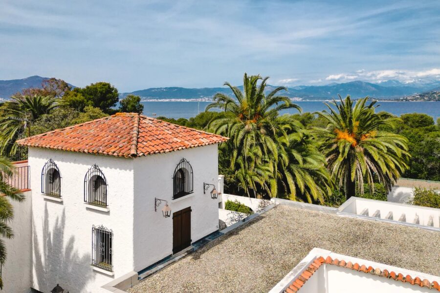 Exclusive, Pietrosella, Isolella Peninsula, Beach Villa Within Walking Distance, 7 Bedrooms, Sea View