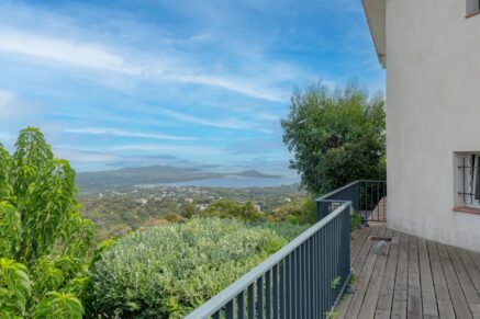 Porto-Vecchio, 6 Bedrooms, Swimming pool, Panoramic sea view, Close to the beach