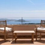 Exclusivité, Porto-Vecchio, Carpalone, Villa d&rsquo;architecte, 7 chambres, piscines, vue mer panoramique, proche plage