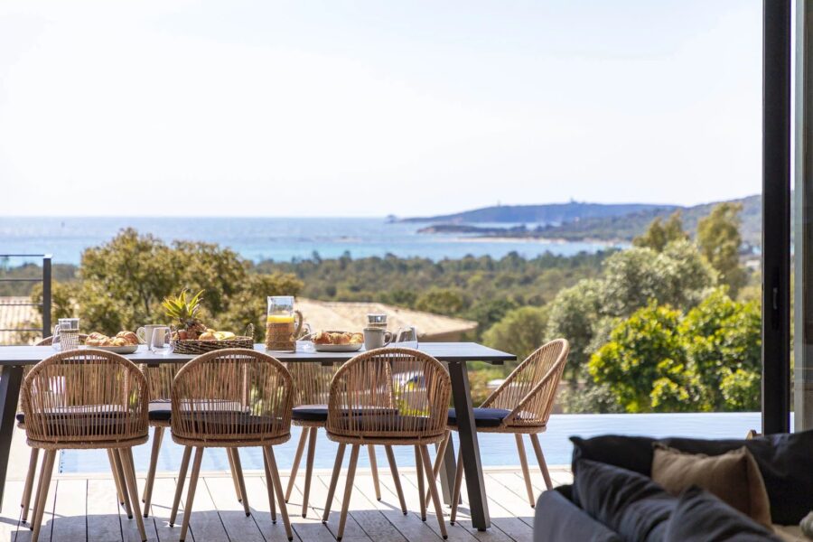 Lecci – Villa T6,  garage, piscine, avec vue mer panoramique