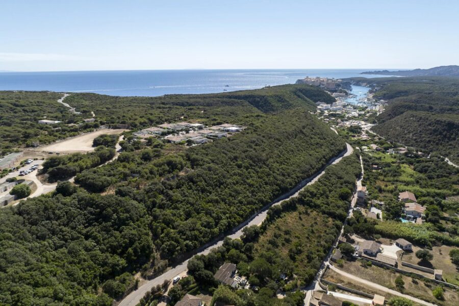 Bonifacio, Buildable land, Building permit, Near beach