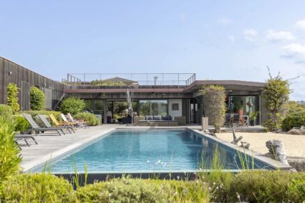 Exclusive, Pianottoli-Caldarello,  Architect-Designed Villa, 5 Bedrooms, Infinity Pool, Sea View , Near Chevano Beach