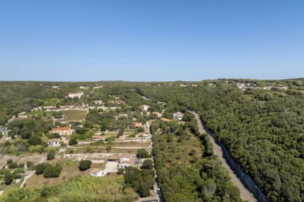 Bonifacio, Buildable land, Building permit, Near beach