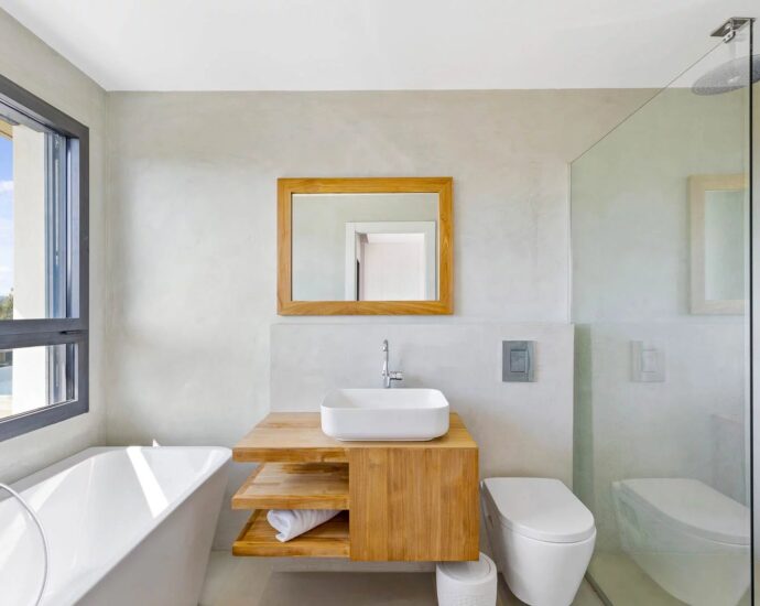 Lecci – Villa T6,  garage, piscine, avec vue mer panoramique