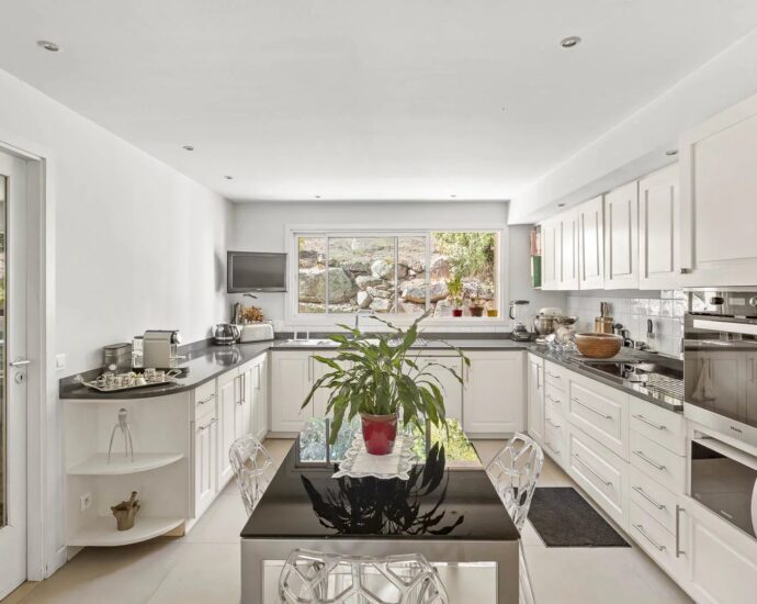 Porto-Vecchio, Domaine de Marina di Fiori,  Villa 4 chambres, piscine, proche plage, vue dégagée