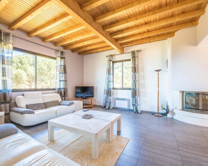 Exclusive, North of Ajaccio, Tiuccia, Calcatoggio,  stone-built villa, 5 bedrooms, pool, gym, sea view, walking distance to the beach