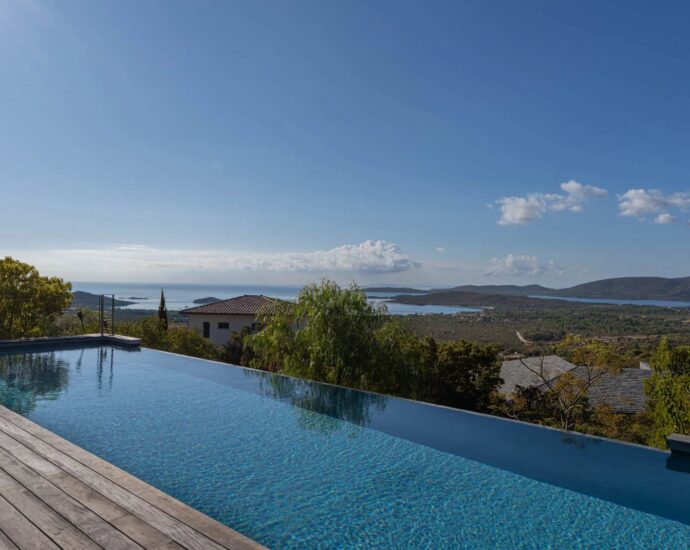 Saint-Cyprien, villa 6 chambres, piscine, vue mer panoramique, proche plage