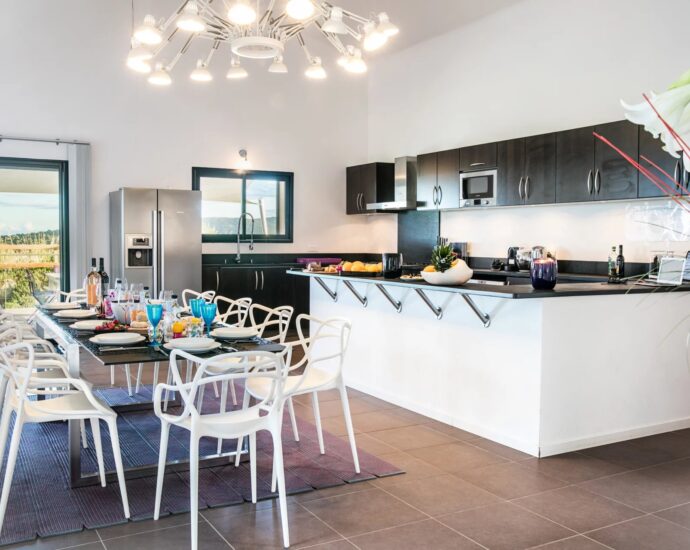 Exclusive, Sainte-Lucie de Porto-Vecchio, 5 Bedroom Villa Near Pinarello, Sea View, Pool