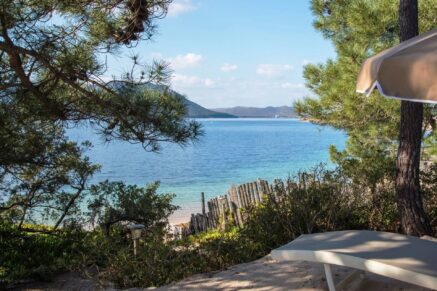 Porto-Vecchio, Cala Rossa, Domaine privé, pied dans l&rsquo;eau, 2 chambres, vue mer