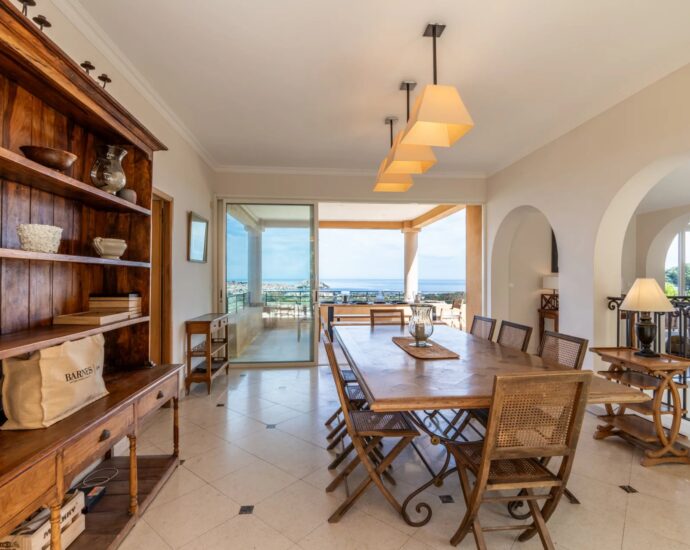 Calvi, villa, 5 bedroom, panoramic sea view, heated pool, close to beaches