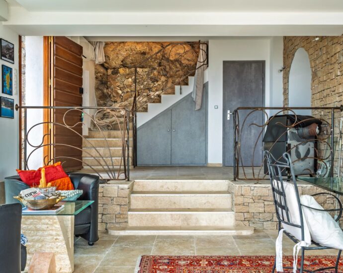 Pigna, Sant Antonino, Shepherd-style villa, 3 bedrooms, panoramic sea and mountain views