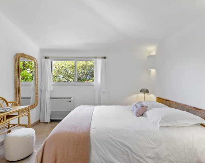 Porto-Vecchio, Domaine de Cala Rossa, villa 5 chambres, piscine et plage à pied